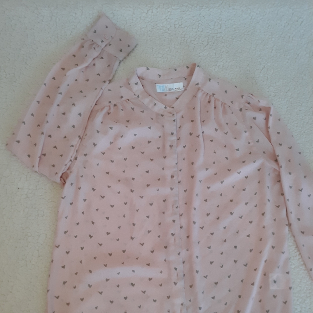 pink with gray polka-dot hearts.